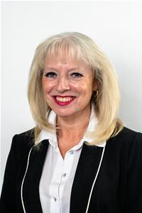 Profile image for Councillor Maxine Fothergill